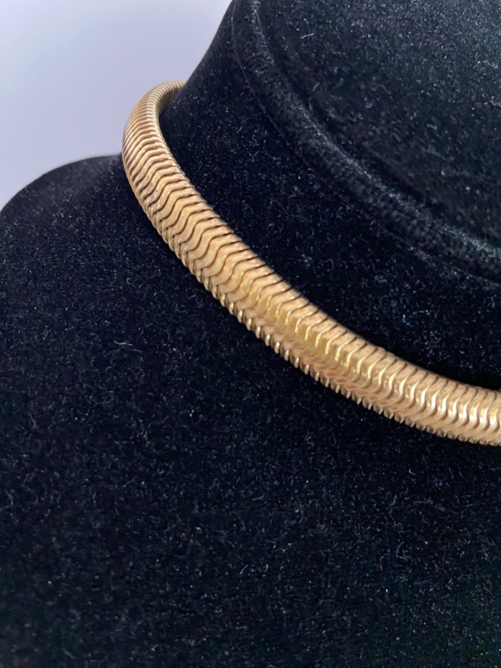 Monet Gold Tone Snake Chain Choker Necklace Vintage Adjustable Collar - Picture 2 of 8
